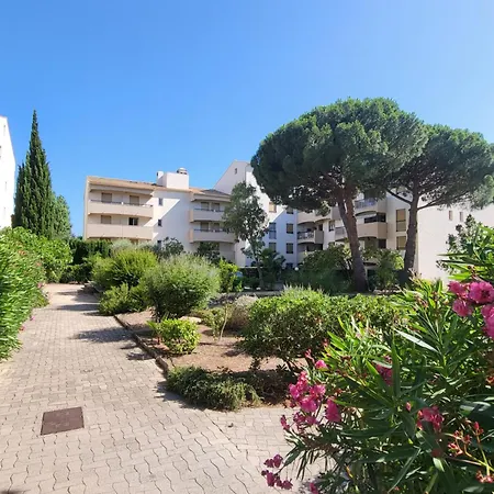 Le Pre - Port Frejus, Bord De Et Base Nature Apartment *